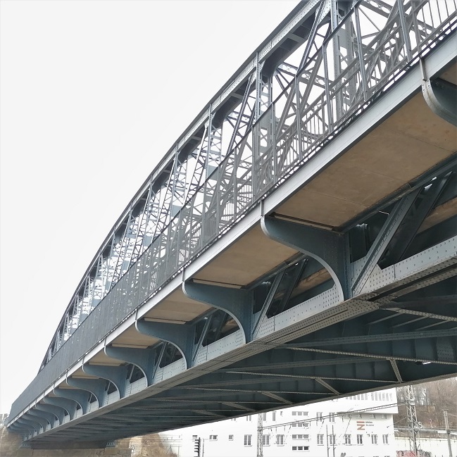 Vršovický silniční most od Bratří Prášilů z roku 1913 opravený 2005, foto 2023